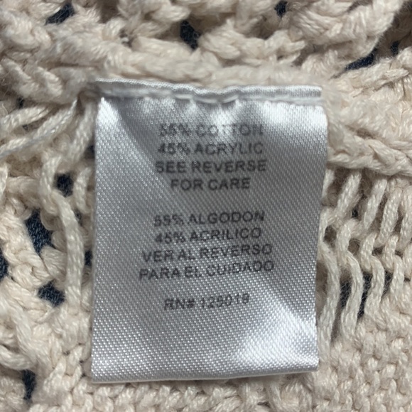 Joseph A Crocheted Cardigan Open Cream Wrap - Picture 8 of 9